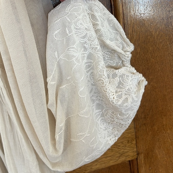 Spell (and The Gypsy) Boho Festival Scorpio Blouse - Picture 9 of 11